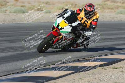 media/Sep-20-2025-Race Pace (Sat) [[d4e1b33f4d]]/Non Verified/Turn 4 Inside (8am)/